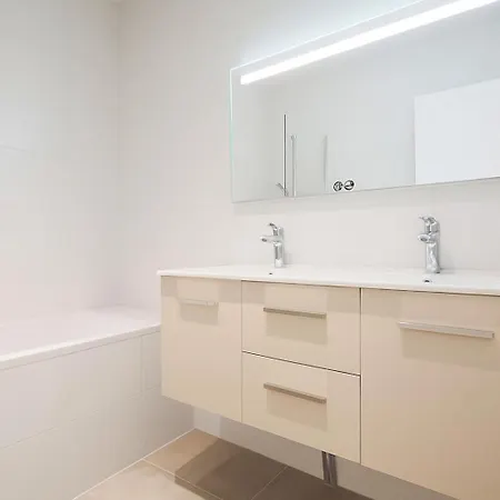 4 Suites, Av Des Champs-elysées Appartamento *